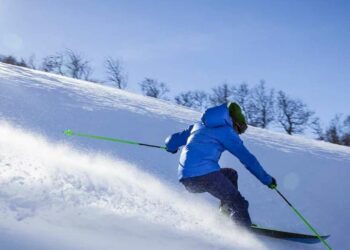 Plan a trip from Vizag to these 5 skiing destinations in India this winter