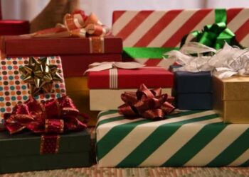 Wrap up your Christmas shopping at these gift shops in Visakhapatnam!