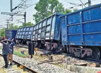 Rail traffic hit on KK line as goods train derails