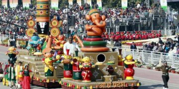 Etikoppaka toys from Andhra Pradesh steals the show at R-day celebrations!